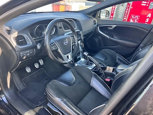 Volvo V40 D3 R Design - imagine 6