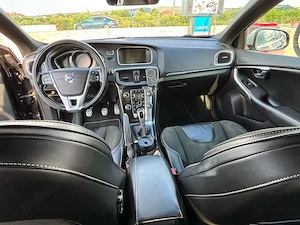 Volvo V40 D3 R Design - imagine 7