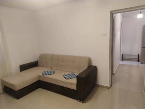 Garsoniera 30 mp  finisaje lux  mobilata  77.000 EUR (direct proprietar)  bloc consolidat 2003 - imagine 1