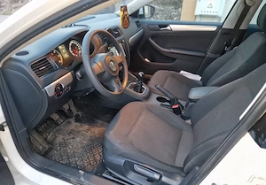 VW Jeta 1.6 TDi, an 2014, AC- climatizare, Euro 5, servo, ABS, ESP, navigatie, stare perfecta - imagine 8