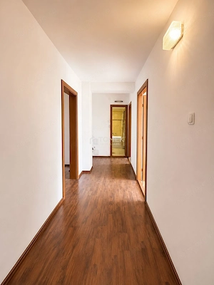 Apartament 4 camere suprafata mare zona Scriitorilor Brasov - imagine 4