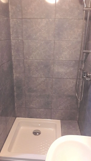 Proprietar vand garsoniera Lipovei , bloc anvelopat de curand! - imagine 5