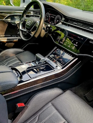 Audi A8 Long 3.0 TFSI QUATTRO  - imagine 8