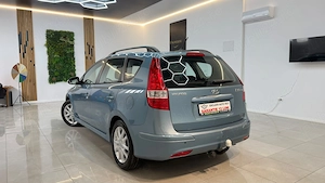** Hyundai i30 ** - imagine 4
