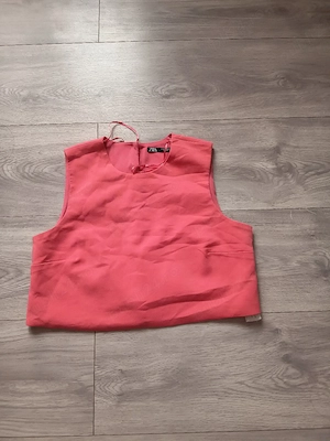  Crop top roz corai Zara