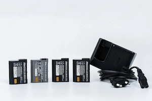 Set 4 acumulatori Nikon EN-EL15 EN-EL15a + incarcator MH-25a