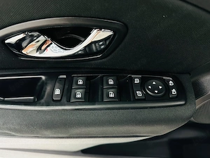 Renault Megane - imagine 11