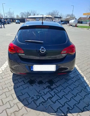 Opel Astra J  - imagine 4