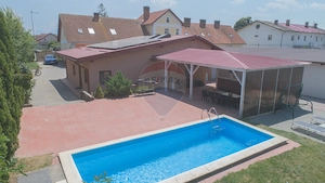 Comision 0 | Casă eficientă energetic, cu piscină, foișor și garaj - imagine 3
