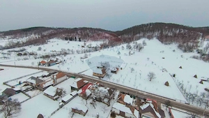 Casă cu livadă, 4 camere din cărămidă, de vânzare în zona Bratca-Damiș - imagine 20