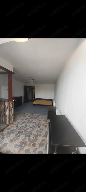 Închiriez ap. 1 cam., spațios, în centrul Lugojului
