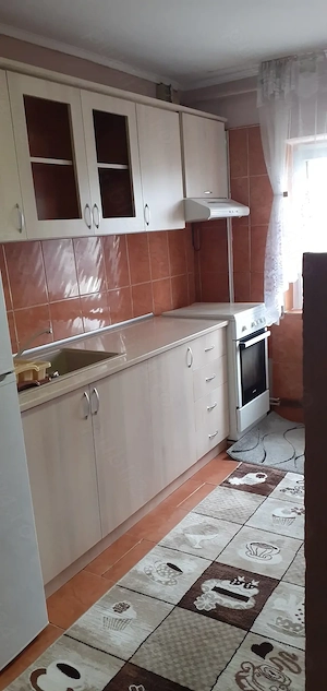 vand apartament 2 camere confecții  - imagine 8