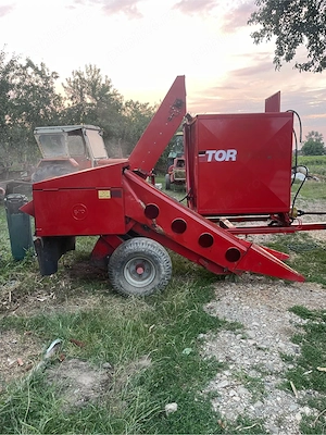 Vând culegator porumb Tornado 40 - imagine 5