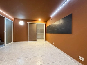 Spatiu comercial stradal, vad pietonal, parcare libera - imagine 8