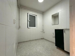 Spatiu comercial stradal, vad pietonal, parcare libera - imagine 16