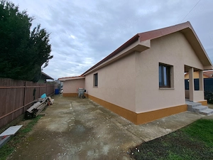 Vand casa în Gepiu colonie