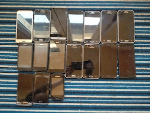 Telefoane mobile la lot