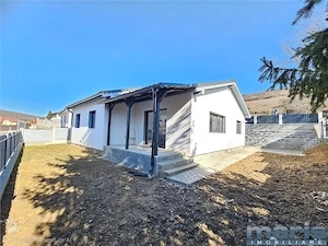 De vanzare casa in Sancraiu de Mures zona Laguna - Pestisorul - imagine 2