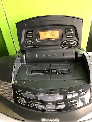Radiocasetofon cu cd Panasonic RX-ED 77