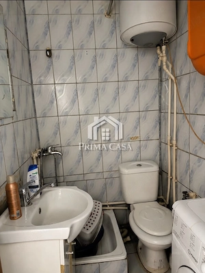 Camera de camin cu baie proprie   zona Brosteni Contactoare   etaj 2   cu imbunatatiri   - imagine 6