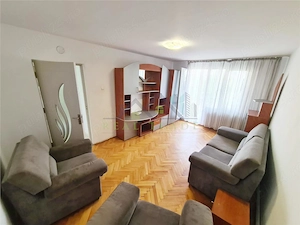 Apartament 3 camere decomandat, 2 bai, etaj intermediar Craiter