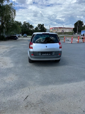 Renault Grand Scenic 2 1.9 Dtci din 2008 157218 km reali(conform cartii service) - imagine 6