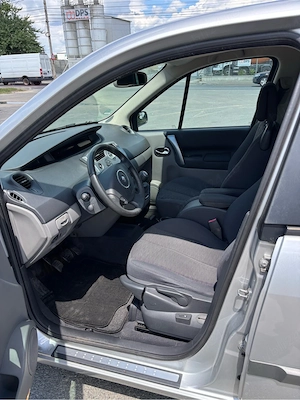 Renault Grand Scenic 2 1.9 Dtci din 2008 157218 km reali(conform cartii service) - imagine 9