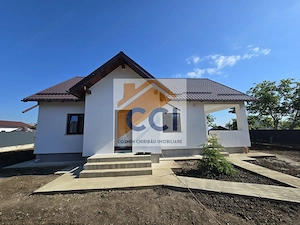 Casă Nouă Modernă de Vânzare –Sărata, Bacău,Confort, Spațiu și Liniste