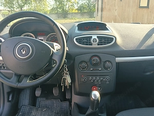 Vand Renault Clio Break 1.2i-16V 80CP - imagine 5