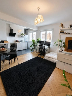 Apartament 2 camere, 49 mp, balcon, zona Semicentral