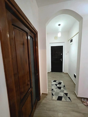 De vanzare apartament cu 3 camere si 2 balcoane, 89mp, mobilat, zona Restaurantului Bradu - imagine 8