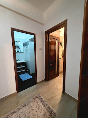 De vanzare apartament cu 3 camere si 2 balcoane, 89mp, mobilat, zona Restaurantului Bradu - imagine 6