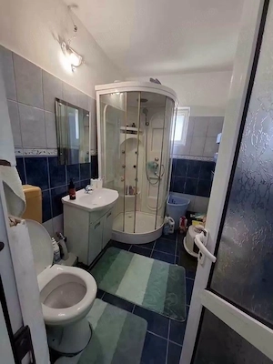 De vanzare apartament cu 2 camere si balcon, boxa, termopan Pret 35000euro - imagine 4