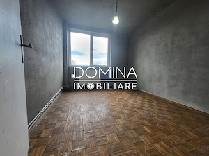 Vânzare apartament cu 3 camere, strada Garofiței, zona 1 Mai - imagine 2