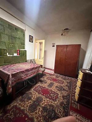 De vanzare casa in Roman, zona Pietei Mari, teren de 1300 - imagine 8