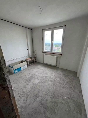 De vanzare apartament cu 3 camere, spatios, zona Hotelului 59900euro - imagine 2