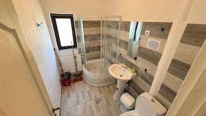 Inchiriere doua imobile in aceeasi curte, zona Popoveni-Craiova - imagine 12