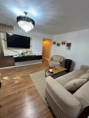 De vanzare apartament cu 3 camere, lux, etajul2, renovat complet, mobilat 64000euro - imagine 4