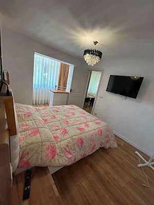 De vanzare apartament cu 3 camere, lux, etajul2, renovat complet, mobilat 64000euro - imagine 8