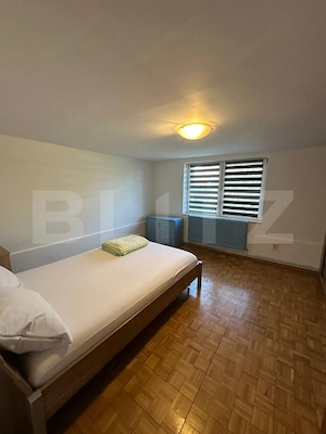Două apartamente la casă, teren 250 mp, grădină, garaj, parcare proprie - imagine 15