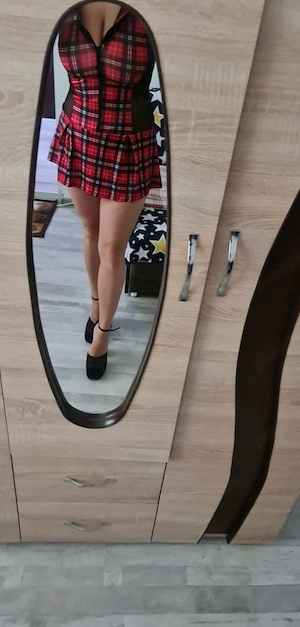 Cristina 32 (Am mai activat la voi) sunt recenzată