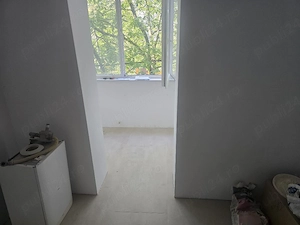 Apartament cu 3 camere recent renovat, decomandat 2bai +balcon, 67mp utili zona Lipovei - imagine 4