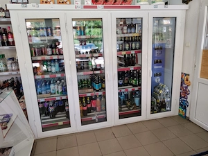 Frigider bauturi  vitrina frigorifica