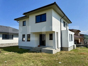 Vila noua de vanzare la intrare in Corunca - imagine 2