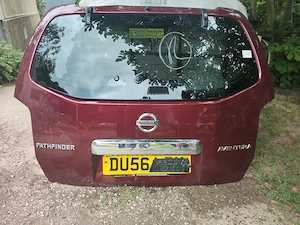 Bara+ capotă/ haion spate Nissan Pathfinder  - imagine 2