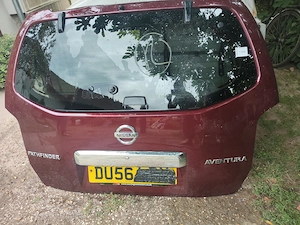 Bara+ capotă/ haion spate Nissan Pathfinder  - imagine 3