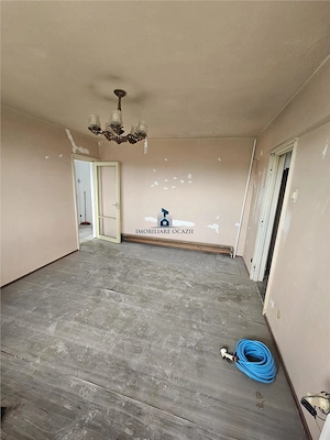 Apartament 3 camere Semidecomandat  Pta. Sudului - imagine 5