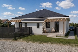 Duplex pe parter Zona Foarte Buna- Toate utilitatile - 141.000 Euro - imagine 2