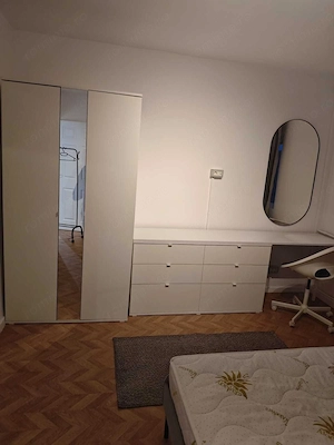  De Închiriat: Apartament Modern de 3 Camere – Zona Constantin Brâncoveanu - imagine 4