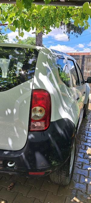 Dacia Duster  - imagine 2